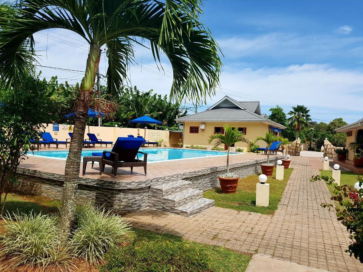 Britannia Hotel Grand Anse  Eksteriør billede