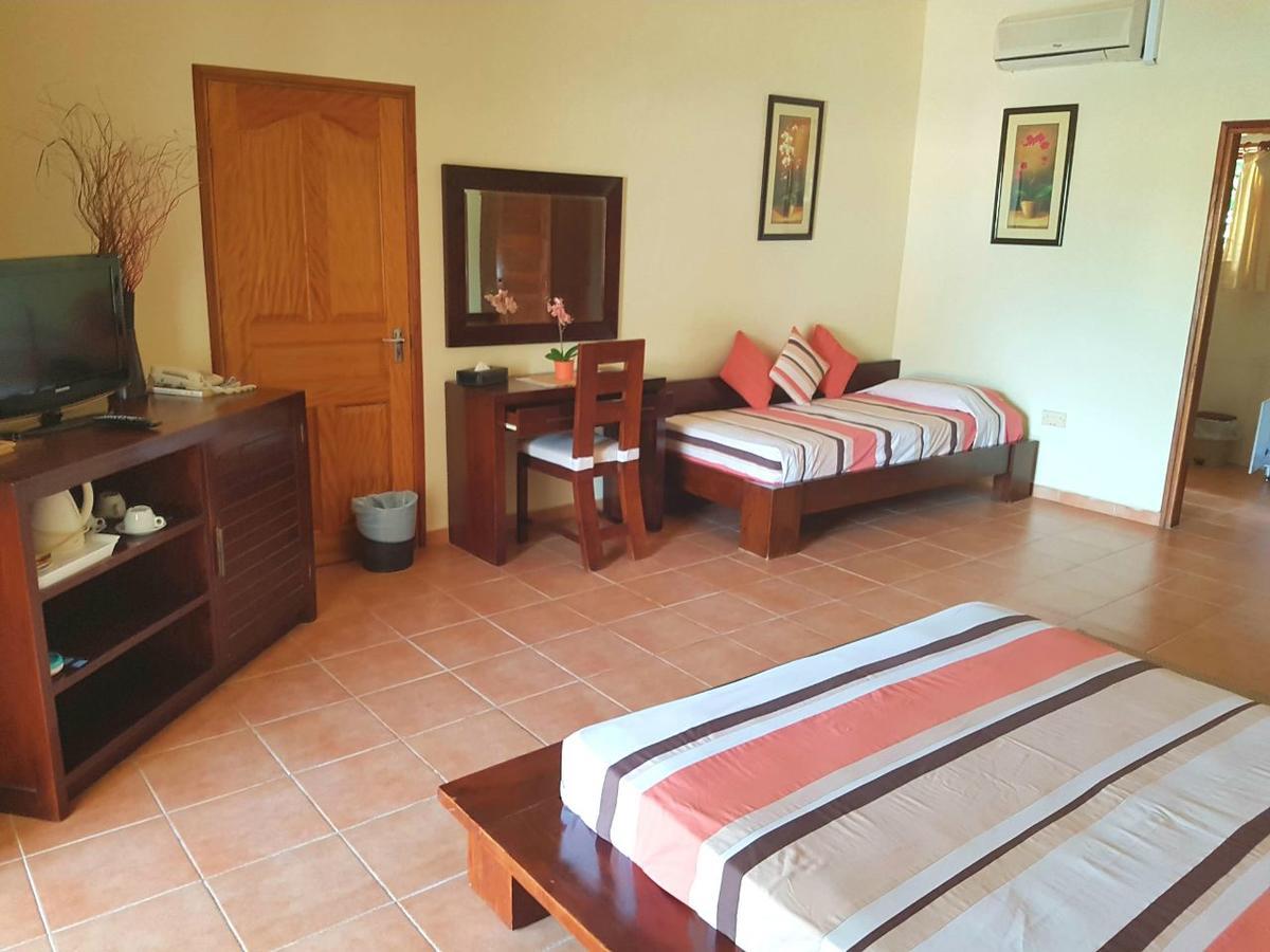 Britannia Hotel Grand Anse  Eksteriør billede