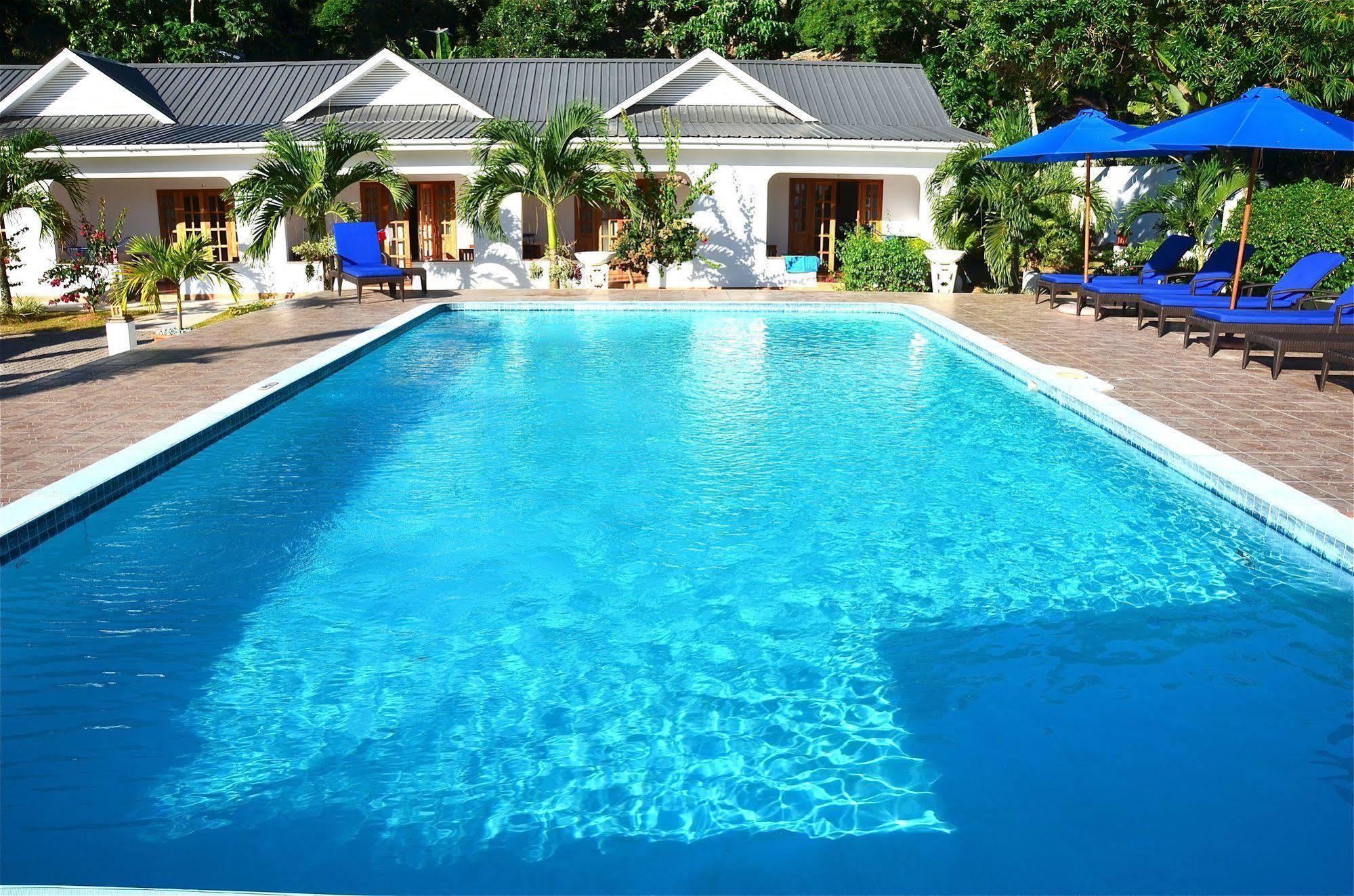 Britannia Hotel Grand Anse  Eksteriør billede